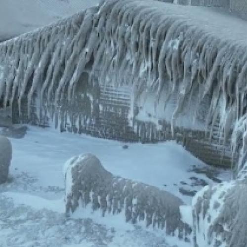 Vídeo mostra Nova York após nevasca de -50º C, é assustador