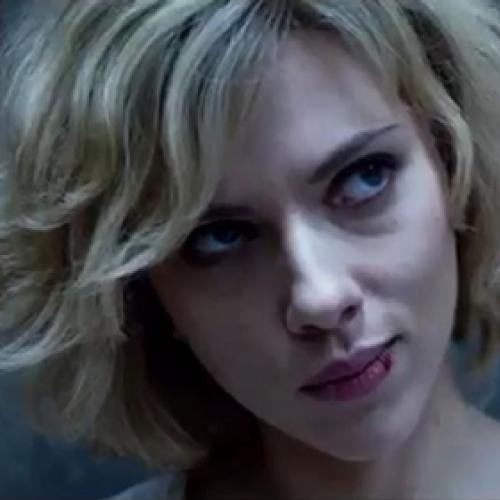 Scarlett Johansson é Lucy - Arrasando com os Nerds e Fãs de Ação