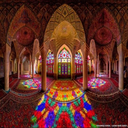 Fotógrafo registra beleza 'caleidoscópica' de mesquitas iranianas