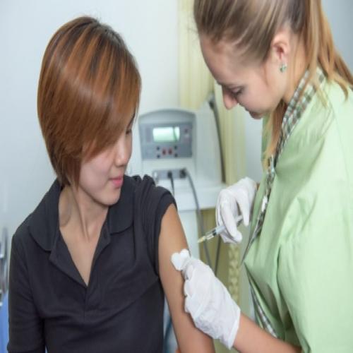 Para não desperdiçar, governo amplia público de vacina contra HPV