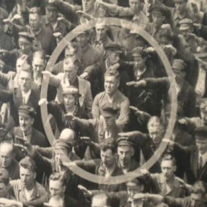 O operário que cruzou os braços diante de Hitler