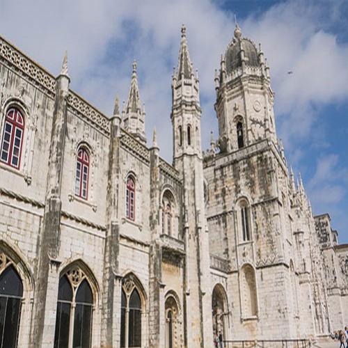 Por que realizar uma viagem para Lisboa?