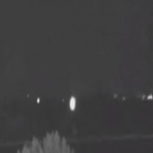 Vazaram imagens de ufo voando próximo a uma base militar