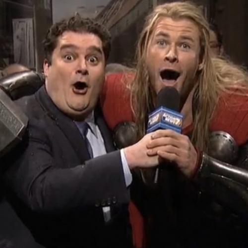 Thor dá entrevista para programa de TV após derrotar Ultron