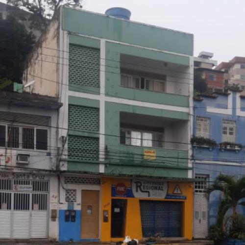 Aluga-se Apartamento na Av. Dois de Julho, nº 1041