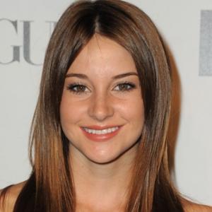 Shailene Woodley é confirmada como Mary Jane em Homem Aranha 2