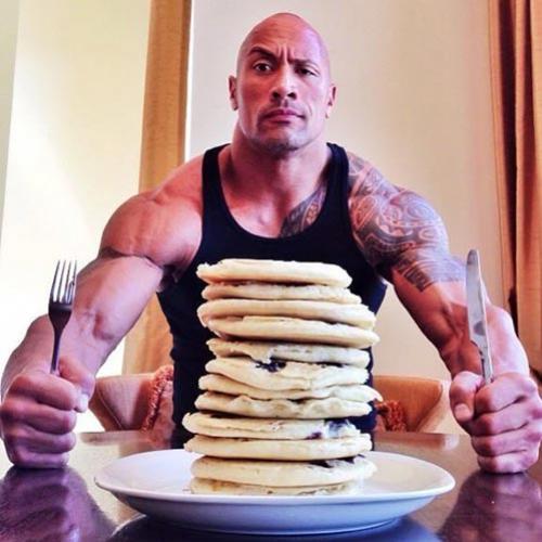 Veja o que The Rock come nas suas 7 refeições ao dia