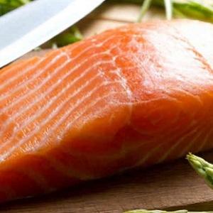 Comer peixe durante a gravidez não influencia risco de autismo