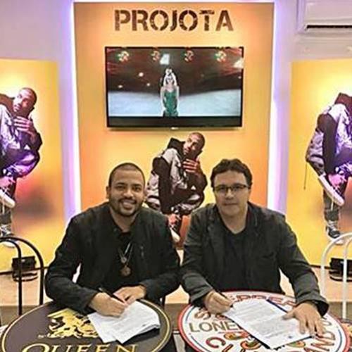 Projota renova contrato com a Universal Music