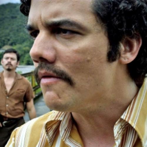  Wagner Moura é  Pablo Escobar na série Narcos. Trailer legendado.