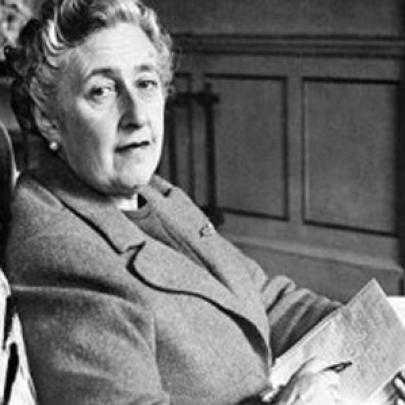 Conheça a vida e as obras de Agatha Christie