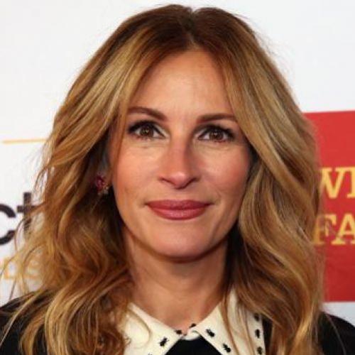 Aos 49 anos, Julia Roberts é eleita a mulher mais bonita do mundo pela