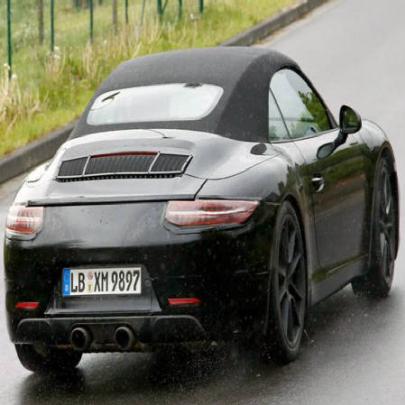 Porsche 911 GTS é flagrado na Alemanha