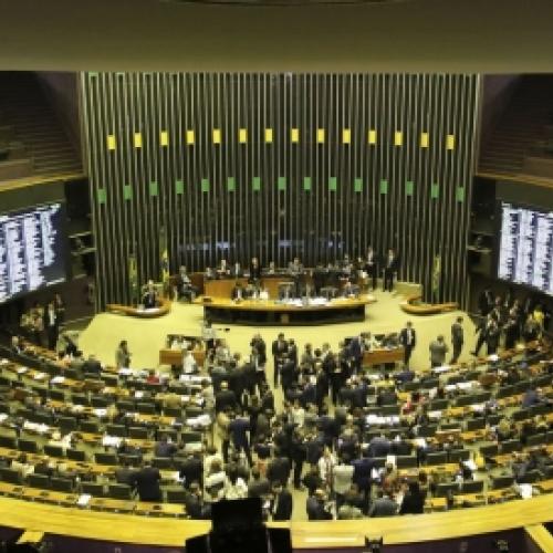 Câmara aprova texto-base da reforma da Previdência