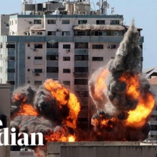 Veja o momento exato que misseis atingem um prédio em Gaza