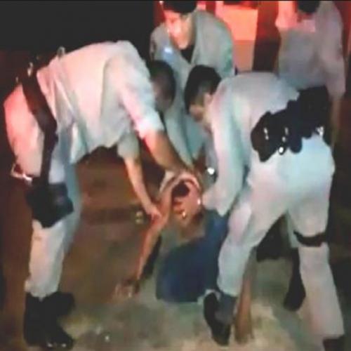 Policiais fazem ritual de exorcismo em bandido e expulsam o espírito