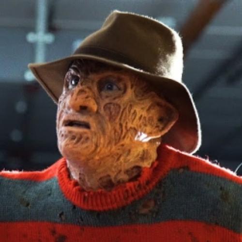 Assustando todo mundo com o Freddy Krueger