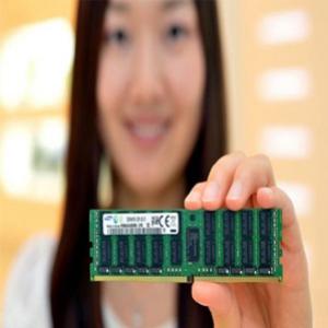 Samsung inicia produção em massa de memórias DDR4 