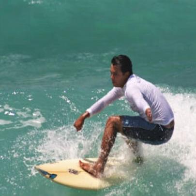 Surfista brasileiro morto há cinco anos pode se tornar santo 
