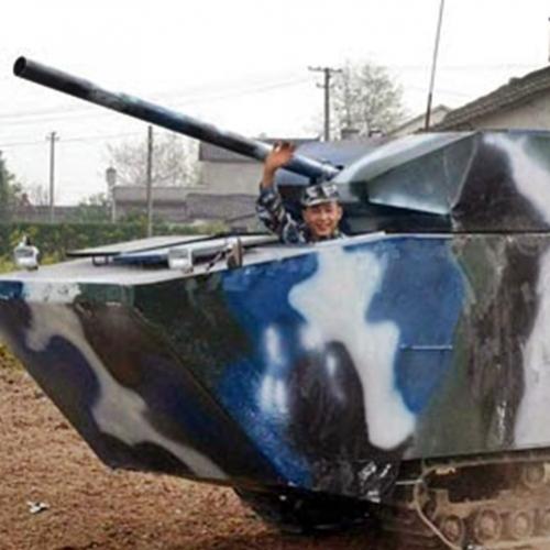 Fazendeiro chinês construiu seu próprio tanque de guerra