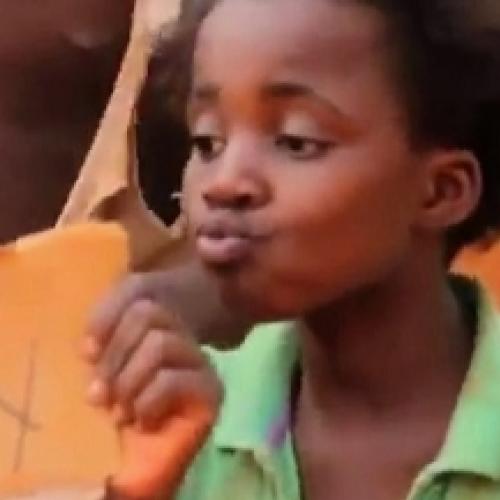 Crianças de Uganda dão show ao dançar 