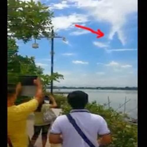 Estranha imagem aparece no céu da China