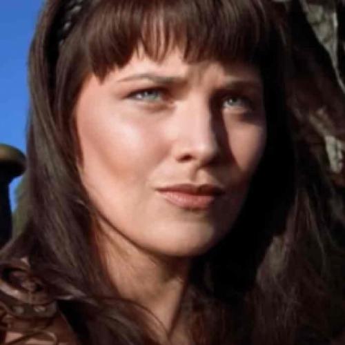 A história de Lucy Lawless da série ‘Xena: A Princesa Guerreira’