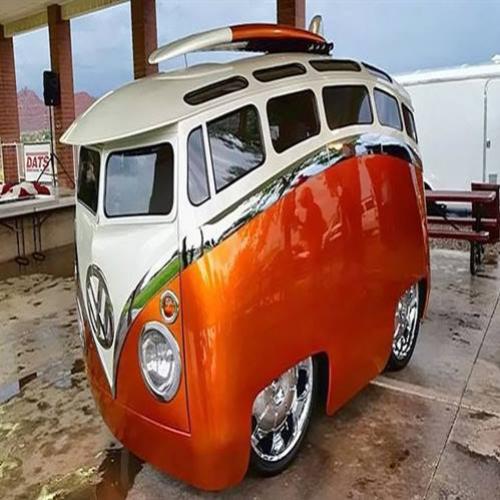 Este VW Kombi personalizado é coisa mais legal sobre 4 rodas