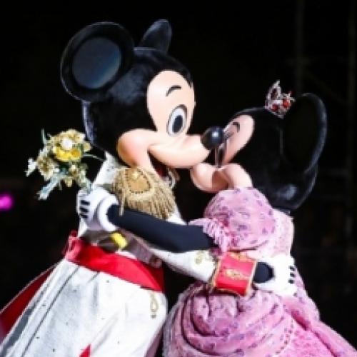 Tinder do Mickey: site promove paquera entre fãs dos parques da Disney