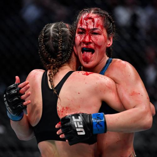 Em uma batalha sangrenta, Jennifer Maia derrotou Jessica Eye nas elimi