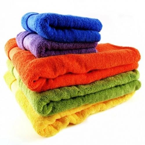 Por que precisamos lavar a toalha se estamos limpos após o banho?