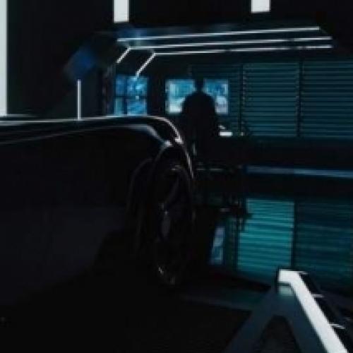 Titãs apresentam novos visuais do Batmóvel na série