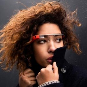 Google Glass – Conheça o óculos do Google comandado por voz
