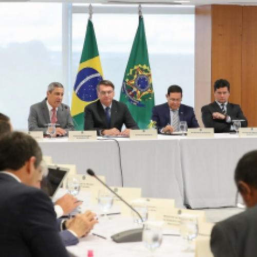 A reunião ministerial é um show de horrores