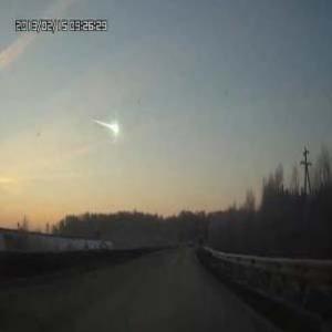 Veja o momento em que meteoro cai na Rússia