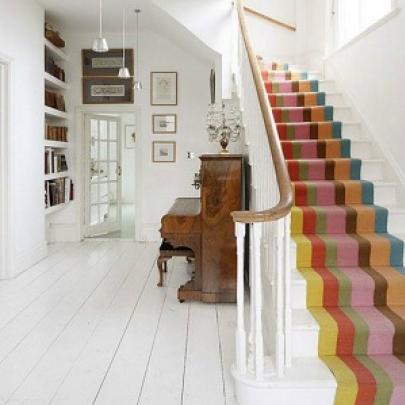 Maneiras criativas de decorar escadas