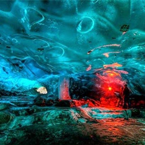 Conheça a caverna de gelo do alaska