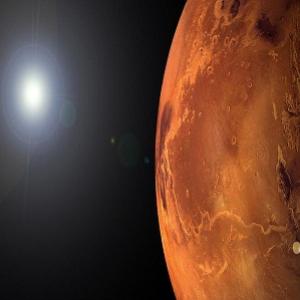Marte pode ser atingido por cometa em 2014