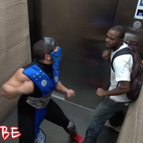 Epic prank do Sub-Zero no elevador