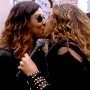 Globo exibe em horário nobre o beijo gay da cantora Daniela Mercury
