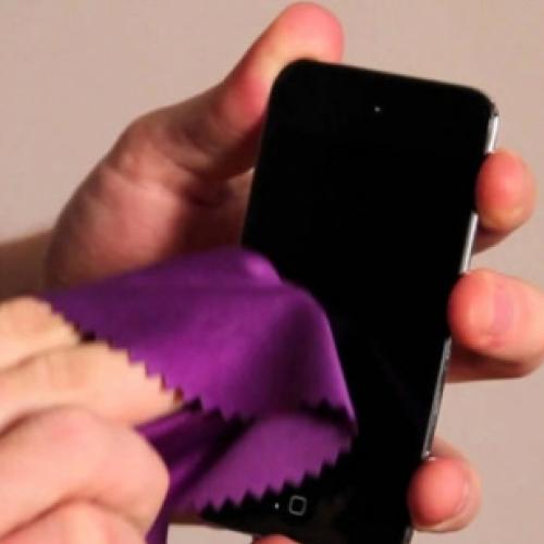 Como limpar a tela do celular e tablet 