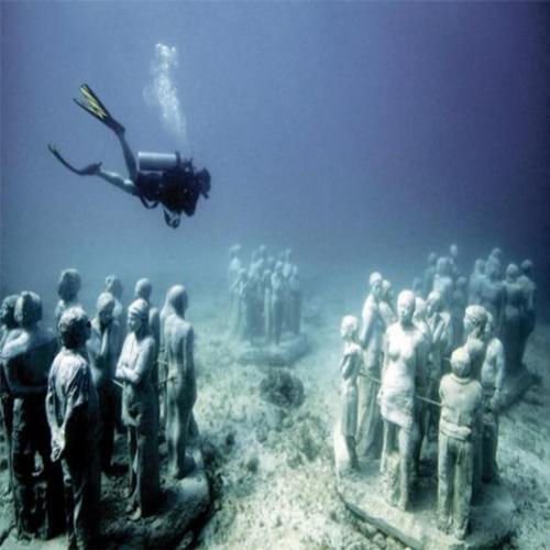 O incrível museu subaquático na Grande Barreira de Corais.
