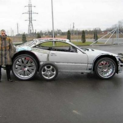 Este cara construiu o próprio carro dos sonhos a partir de uma sucata