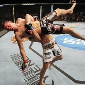 Top 10 das quedas mais fodas do MMA