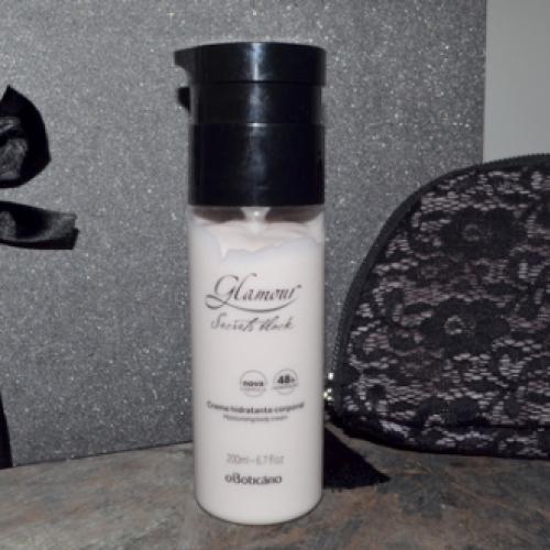 Resenha: Creme Hidratante Corporal Glamour Secrets Black