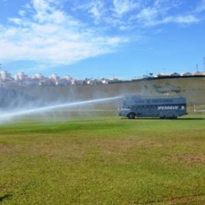 PM de São Paulo vai comprar caminhões com canhões de água