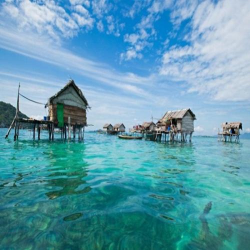 Ciganos do mar: tribo do sudeste asiático vive em barcos e palafitas