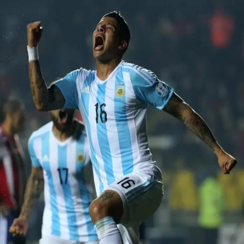 Argentina faz seis gols no Paraguai e vai à final da Copa América 2015