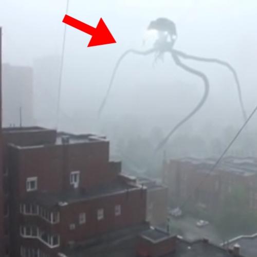 Alienígena tripod é visto em uma cidade na Rússia
