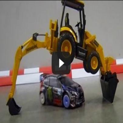 Uma Mini-Gymkhana, “a la Ken Block”, feita com carrinho de controle...